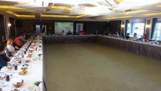 Otel temsilcileriyle turistlerin sağlığını konuştular