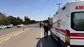 Otomobil ile hafif ticari araç çarpıştı: 2 ölü, 3 yaralı