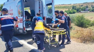 Otomobil şarampole yuvarlandı: 3 yaralı