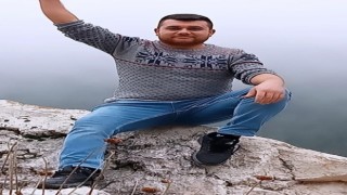 Park halindeki otomobilde tartıştığı oğlunu silahla vurarak öldürdü
