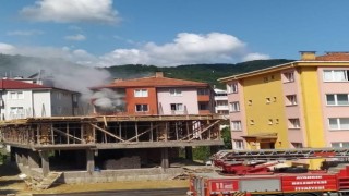 Patlayan mutfak tüpü evi yaktı