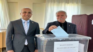 Pınarbaşında CHP önde
