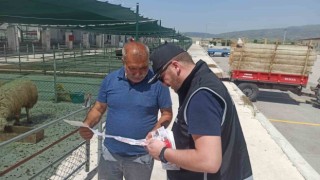 Polis ekiplerinden hayvan pazarında uygulamalı sahte para uyarısı