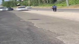 Polis, suçluyu yakalamak için değil, hayat kurtarmak için koştu