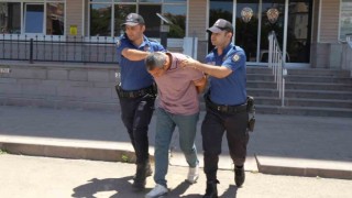 Polise şiddet gösteren alkollü şahıs adliyeye sevk edildi
