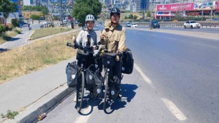 Portekizden Çine Bisiklet Yolculuğu: Türkiyeye gelen Çinli çift 108 günde 6 bin kilometre pedal çevirdi