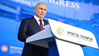 Putin: “Batıdan bağımsız bir ödeme sistemi üzerinde çalışıyoruz”