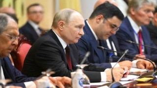 Putin: Rusya-Vietnam ilişkileri eşitlik, karşılıklı saygı ve çıkarları göz önünde bulundurma ruhuyla gelişiyor