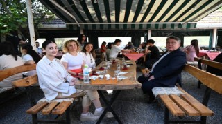 Rektör Özölçer Uluslararası Öğrencilerle bir araya geldi