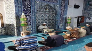 Sabah namazında Filistin için dualar edildi