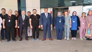 Sağlıkçılar ve hastaların bayramını kutladı