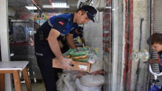 Şahinbey Belediyesi zabıta ekipleri vatandaşın sağlığı için çalışıyor