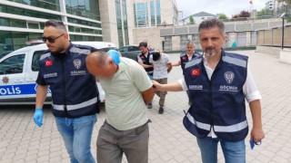 Samsunda 2 göçmen kaçakçısı polis tarafından yakalandı