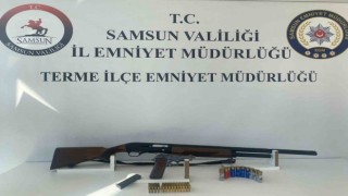 Samsunda kenevir ve ruhsatsız tabanca ele geçirildi