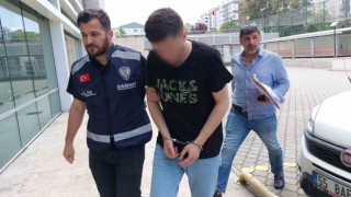 Samsunda marketten alkol çalan genç yakalandı