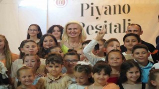 Sanat Akademisi kursiyerleri hünerlerini sergiledi