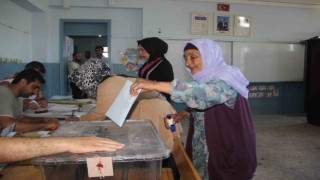 Seçimlerin yenilendiği Hilvanda oy kullanma işlemi başladı