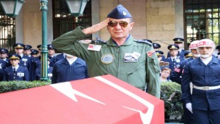 Şehit Pilot Albay Gökhan Özen gözyaşlarıyla son yolculuğuna uğurlandı