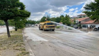 Selin vurduğu ilçede temizlik ve hasar tespit çalışmaları başladı