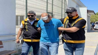 Seyhan polisi evde cephanelik ele geçirdi