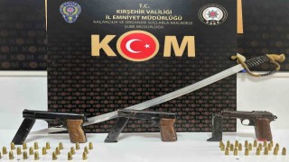 Silah tacirlerine eş zamanlı operasyon: 4 gözaltı