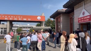 Silahlı saldırıda ölen öğretmenin cenazesi Adli Tıp Kurumundan alındı