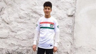 Silvanda öğrenciler bıçaklı kavgada yaralandı
