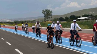 Sincan Parkta pedallar sağlık için çevrildi