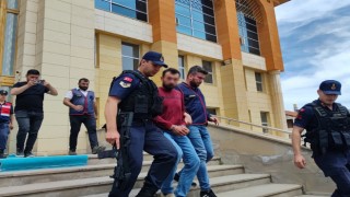 Sivasın Şarkışla ilçesinde arazi anlaşmazlığı nedeniyle 1 kişiyi öldürüp 2 kişiyi yaralayan şahıs tutuklandı