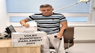 Slovakya, İtalya, Letonya ve Malta, AP seçimleri için sandık başında