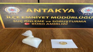 Şüphe üzerine durdurulan şahsın üzerinden tarihi yüzük çıktı