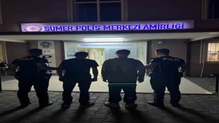 Şüpheli şahısların üzerinden uyuşturucu çıktı