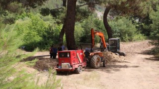 Taşkuyucakta eski içme suyu hattı çelik borularla yenileniyor