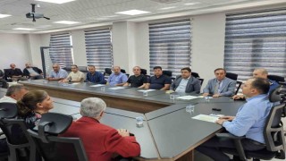 Tatvan Kaymakamı Demir muhtarlarla bir araya geldi