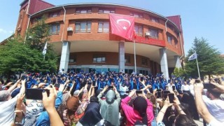 Tavşanlıda üniversite öğrencilerinin mezuniyet coşkusu