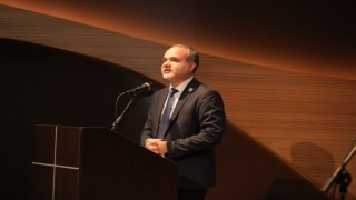Temalı Türk Dünyası Araştırmaları Sempozyumu Baküde düzenlendi
