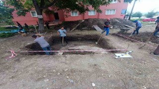 Türkelide yapılan kazıda tarihi mezarlar bulundu