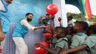 Türkiye Diyanet Vakfının 2024 yılı vekaletle kurban programına ünlülerden destek