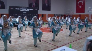 Ümraniyede Geleneksek Halk Oyunları Yarışmasında ödüller sahiplerini buldu