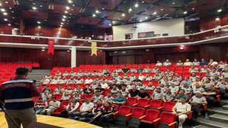 Üniversite güvenlik görevlilerine uyuşturucuyla mücadele eğitimi