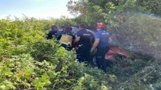 Uzunköprüde otomobil şarampole uçtu: 1 yaralı