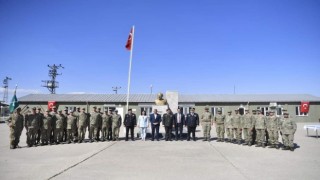 Validen sıfır noktasında bayramlaşma
