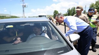 Validen sürücülere uyarı