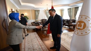 Valilik ve Büyükşehirde erken bayramlaşma
