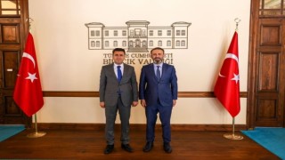 Veda ziyaretlerine başladı