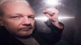 WikiLeaksin kurucusu Assange, İngiltereden ayrıldı