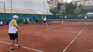 Yalovanın ilk toprak kortu açıldı