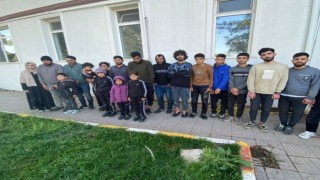 Yunanistan sınırında 19 düzensiz göçmen yakalandı