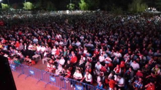 10 bin Çekmeköylü milli maç heyecanını dev ekranlarda yaşadı