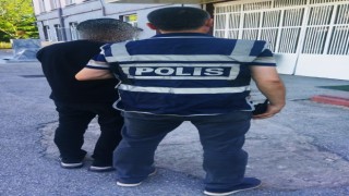 14 farklı dosyadan 10 yıl 22 gün hapis cezası ile aranan şahsı polis yakaladı